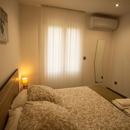 Appartement 1-4 Pers - Proche Paris, Cdg, Grand Paris Arena - A L'Ombre Du Pin "5" Le Pin  Eksteriør billede